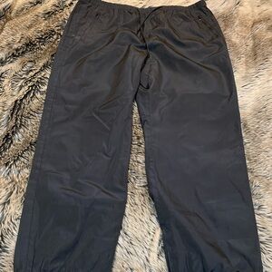 Primitive Skateboardingblack nylon pants with a red lining Size XL